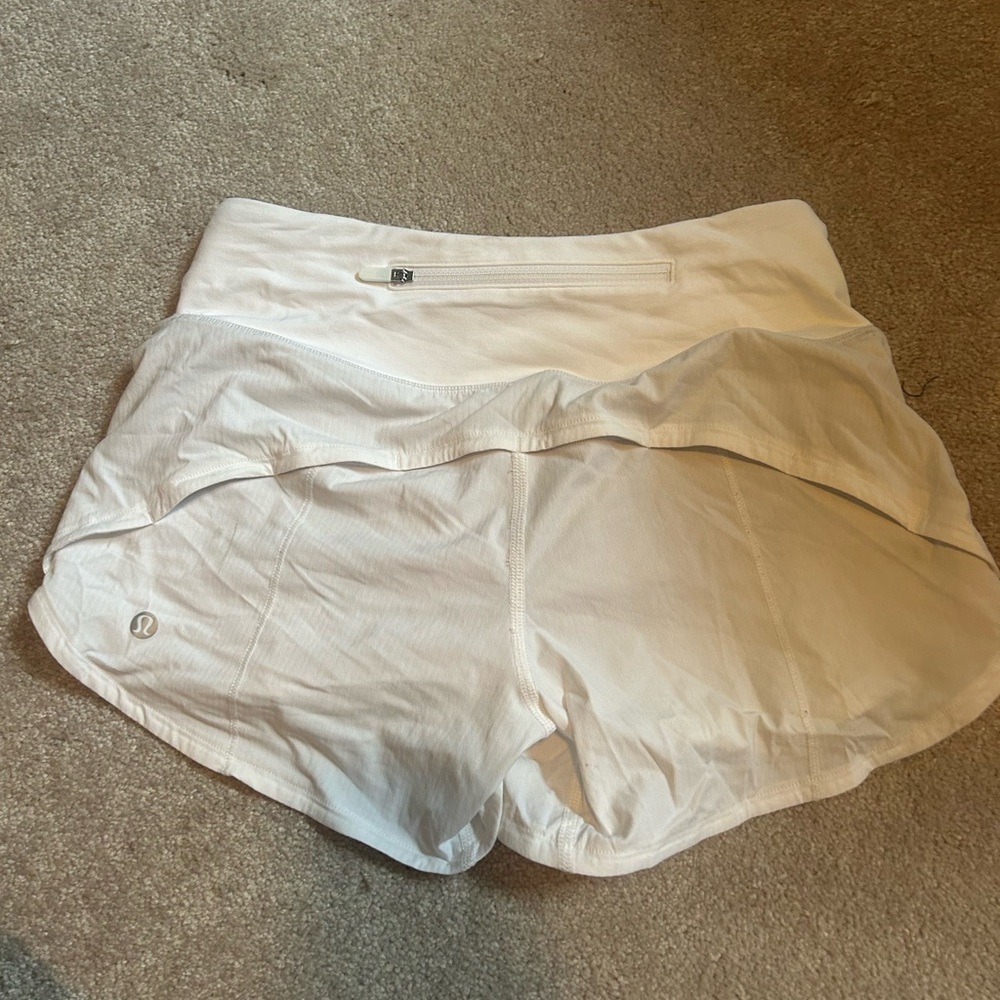 Lulu lemon size 2 speed up shorts